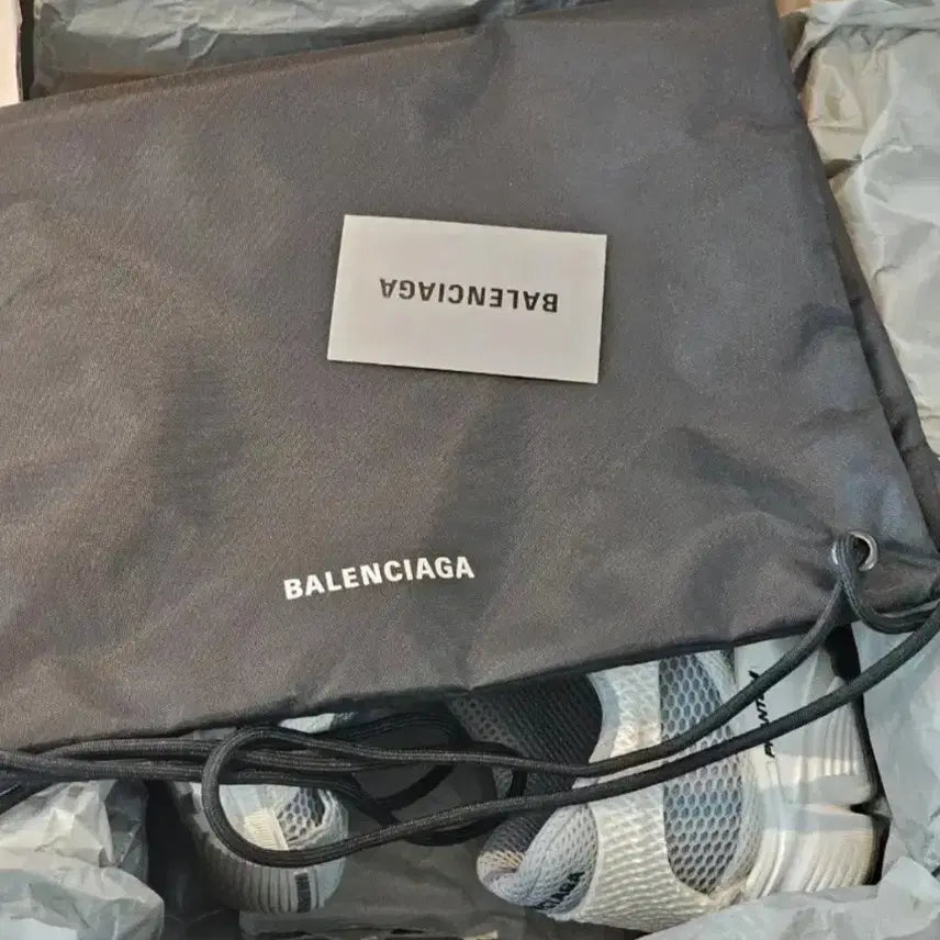 [BUNJANG] Balenciaga Phantom Sneakers Gray/White / 발렌시아가 팬텀 스니커즈 그레이/화이트