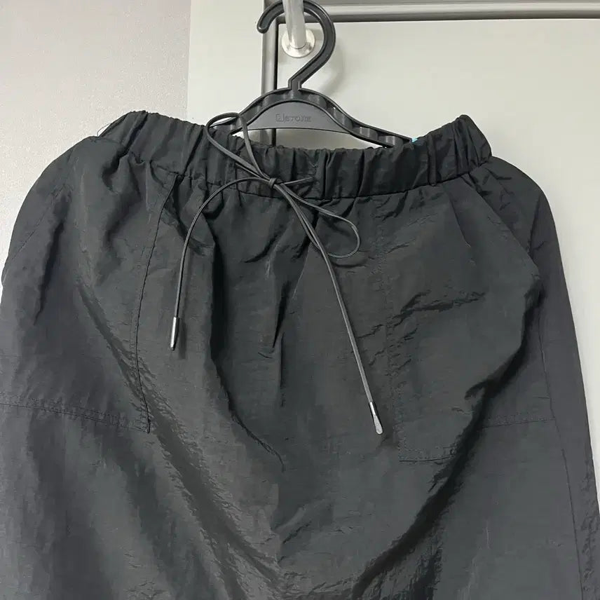 [SOLD OUT] 가격안내림/ 데일리룩 반팔집업자켓+뒷트임허리밴딩스커트 셋업
