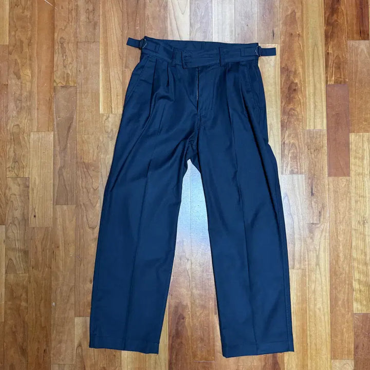 [BUNJANG] Another Office 23SS Santiago Slacks Graphite / [00] 23SS 어나더오피스 산티아고 슬랙스 그라파이트