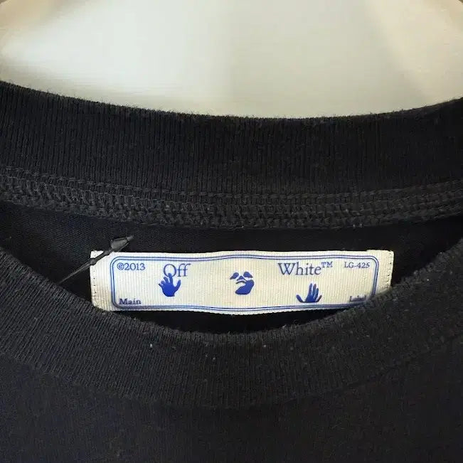 [SOLD OUT] 오프화이트 백프린팅 반팔티 블랙