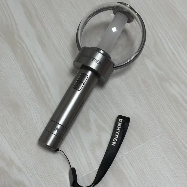 [SOLD OUT] 엔진봉1 양도