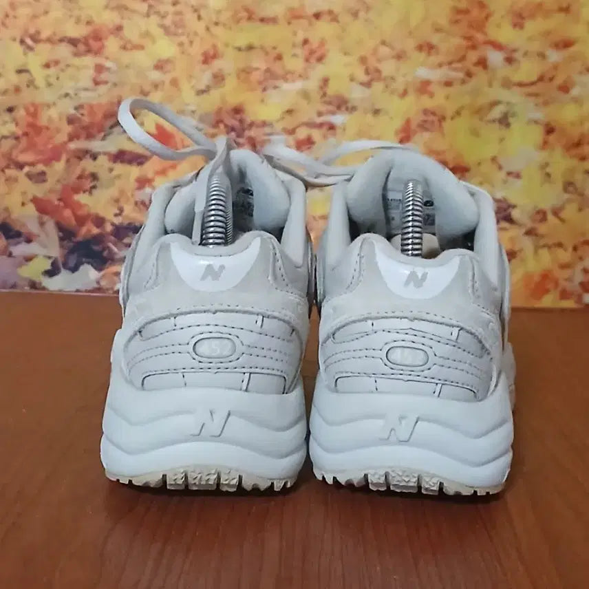 [BUNJANG] New Balance 452 Light Gray Beige Sneakers / 뉴발란스 452 라이트그레이 베이지230