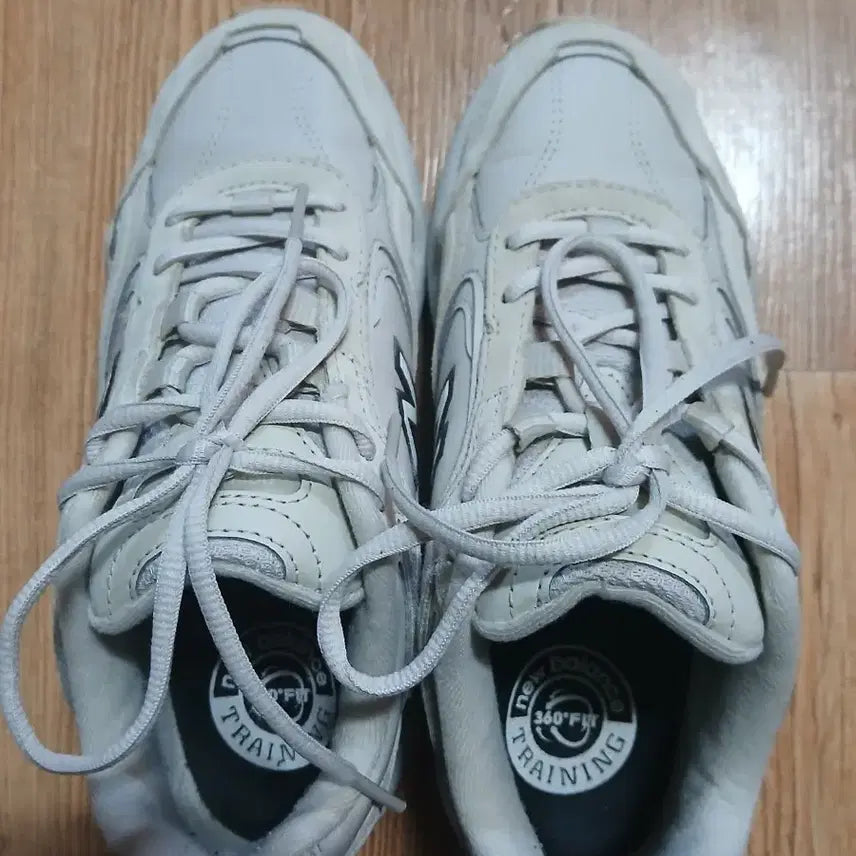 [BUNJANG] New Balance 452 Light Gray Beige Sneakers / 뉴발란스 452 라이트그레이 베이지230