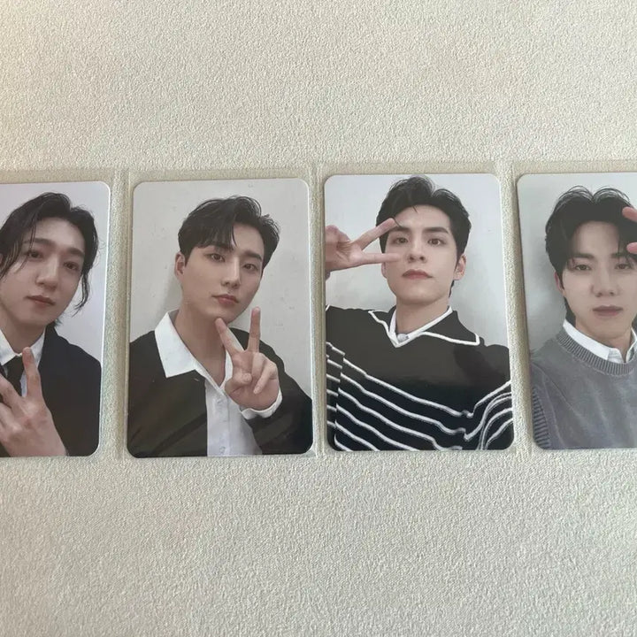 [BUNJANG] DAY6 4th I Need My Day Fanmeeting Photocard Bundle Set / 일괄)DAY6 4기 I Need My Day 팬미팅 콘서트 입장 포카