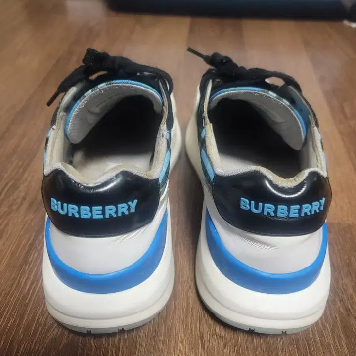 [BUNJANG] Burberry Sneakers (Size 265) / 버버리 스니커즈  265.