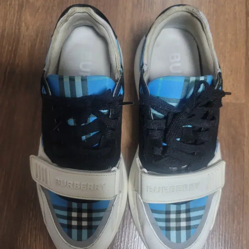 [BUNJANG] Burberry Sneakers (Size 265) / 버버리 스니커즈  265.