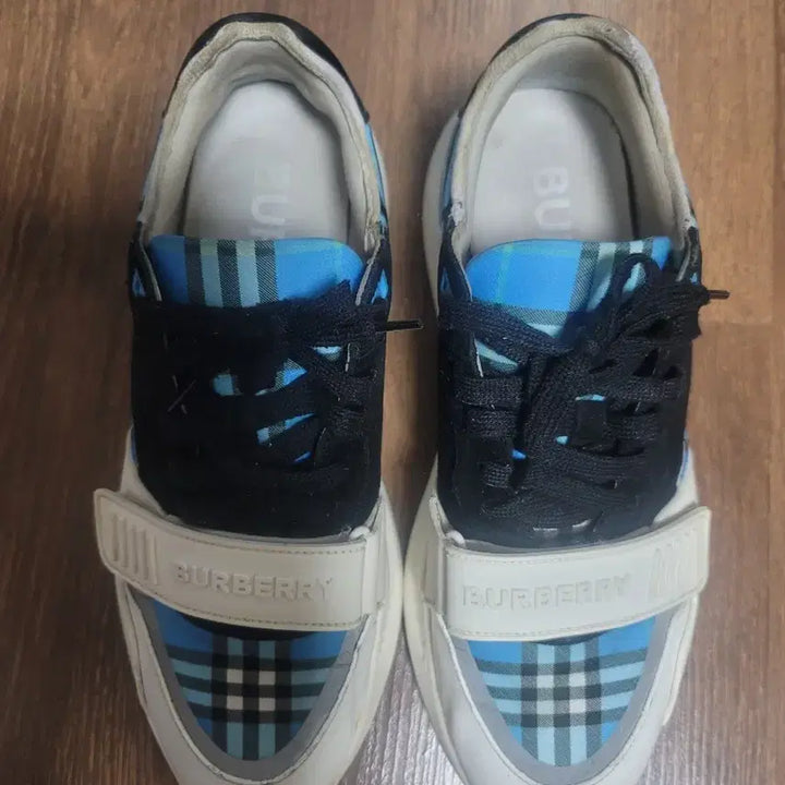 [BUNJANG] Burberry Sneakers (Size 265) / 버버리 스니커즈  265.