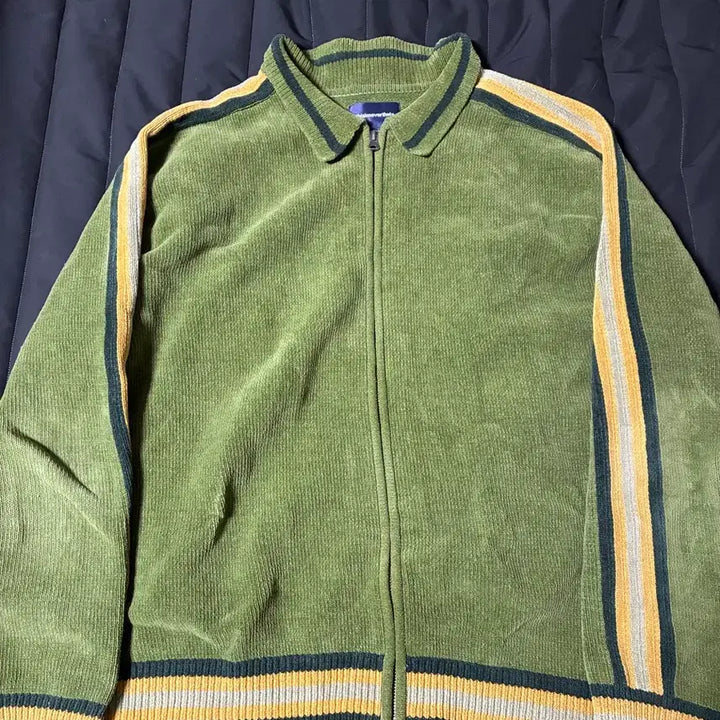 [BUNJANG] thisisneverthat Striped Zip-Up Cardigan Olive / 디스이즈네버댓 스트라이프 집업 가디건 올리브