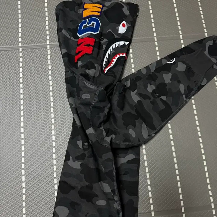 [BUNJANG] BAPE Black Hoodie Zip-up (Size S) / 베이프 흑계 후드집업 / s
