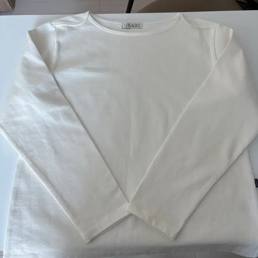 [BUNJANG] U.RA.GO Boat Neck Long Sleeve T-Shirt / 유라고 보트넥 긴팔 티셔츠 새상품