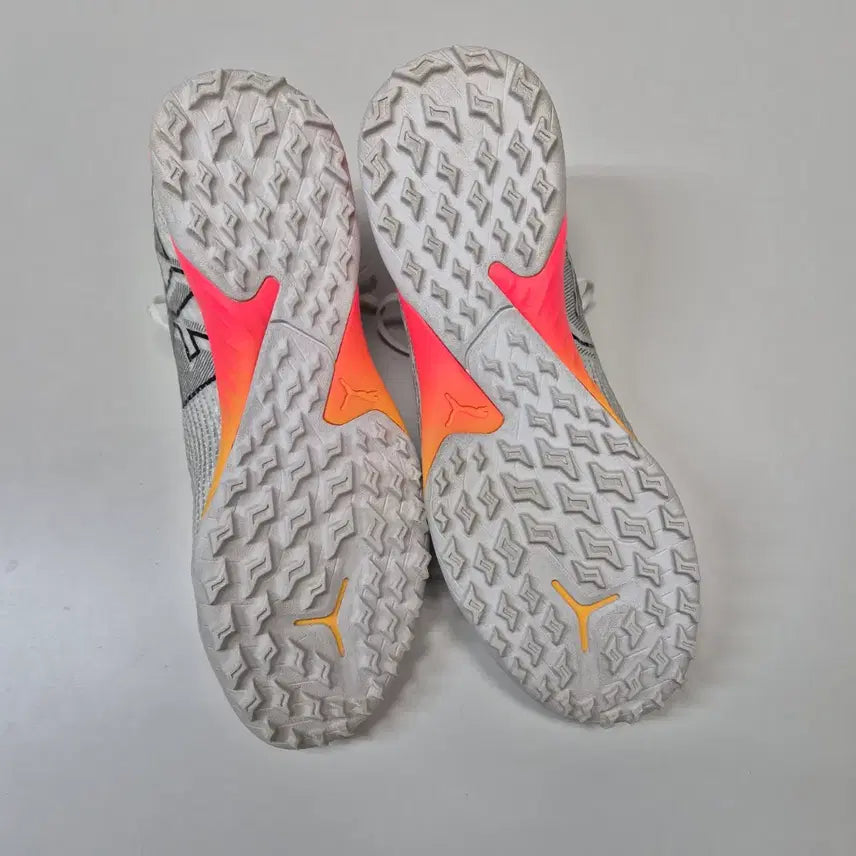 [SOLD OUT] 푸마 퓨처7 프로케이지 tf 255