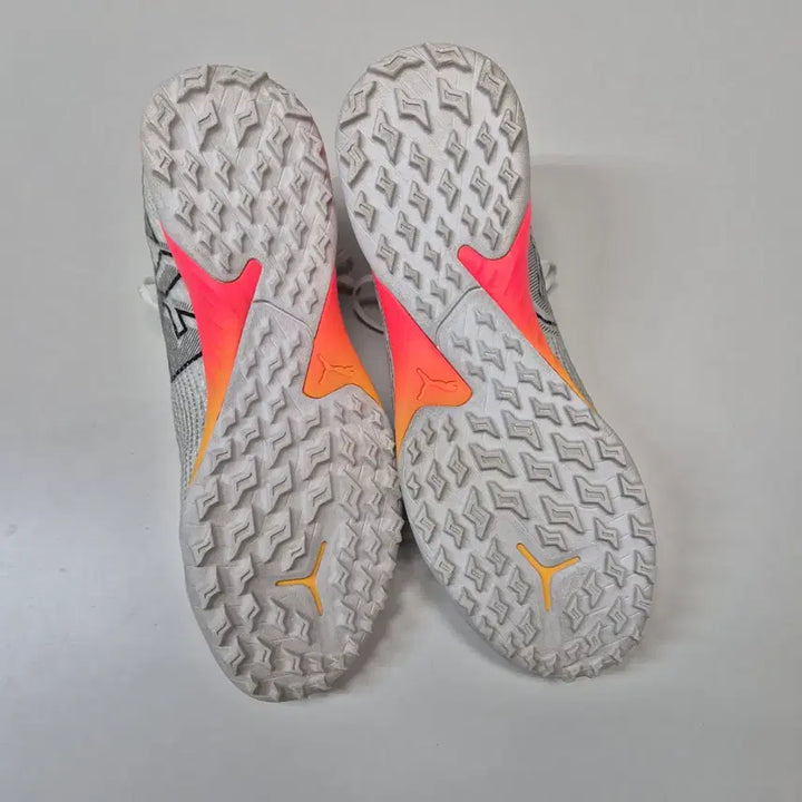 [SOLD OUT] 푸마 퓨처7 프로케이지 tf 255