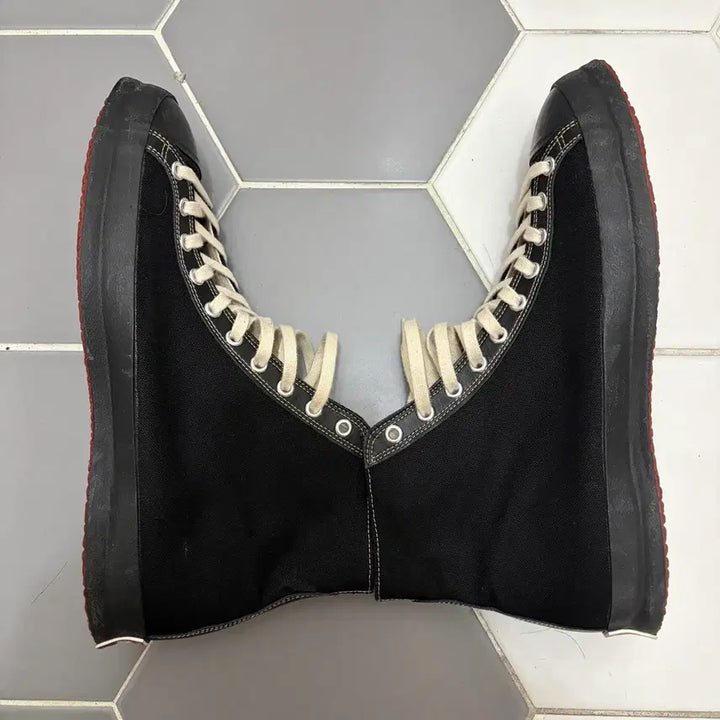 [BUNJANG] Timeone Clothing Flying Bee Sneakers / 타임원클로딩 플라잉비 270사이즈 민트급
