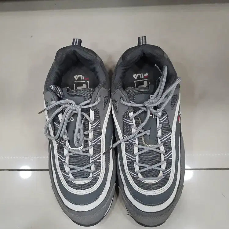[BUNJANG] FILA FS1SIA3111X Sneakers (Size 270, Fits 260) / FILA 휠라 FS1SIA3111X 호칭270 실제약260정도 운동화중고