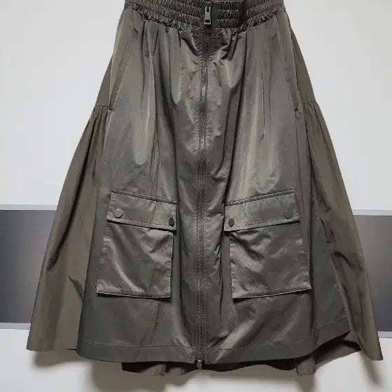 [SOLD OUT] 럭키슈에뜨 치마
