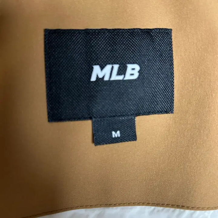 [BUNJANG] MLB Boston Windbreaker Jacket (M) / MLB 보스턴 바람막이 자켓 M사이즈 100사이즈 거의새상품