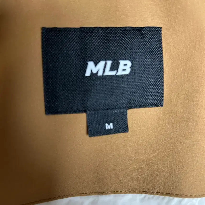 [BUNJANG] MLB Boston Windbreaker Jacket (M) / MLB 보스턴 바람막이 자켓 M사이즈 100사이즈 거의새상품