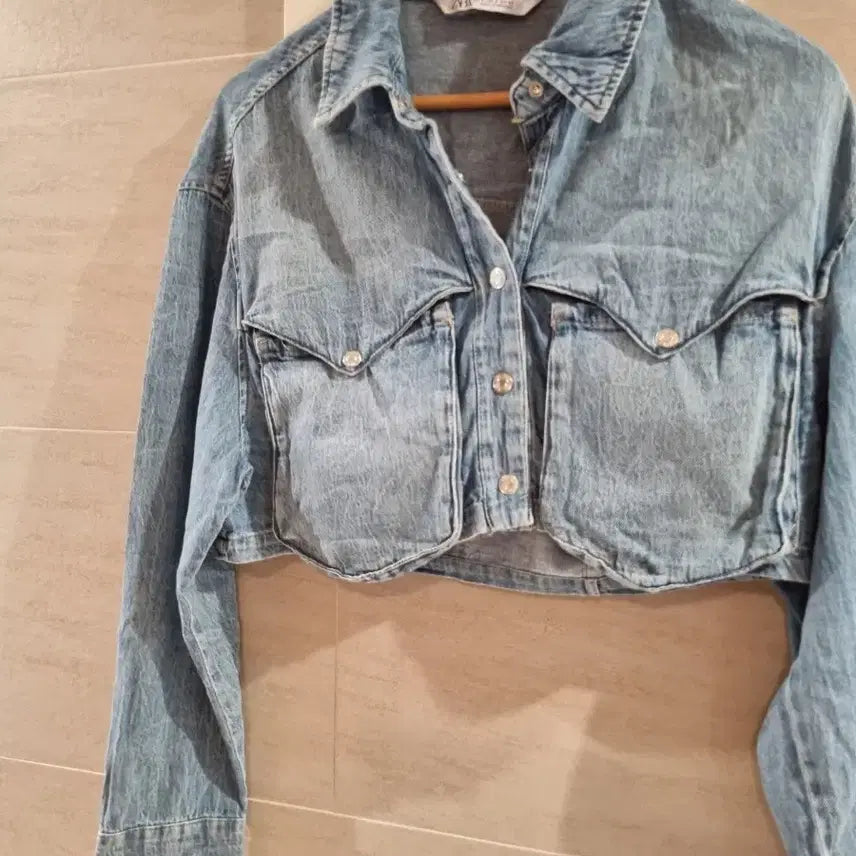 [SOLD OUT] 자라 크롭 청자켓 데님 셔츠