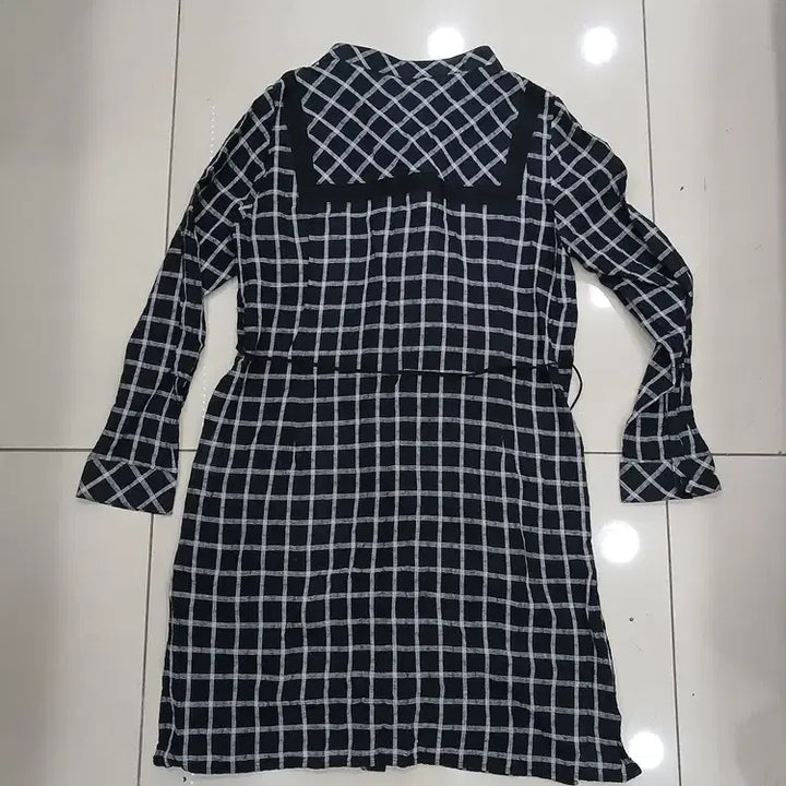 [BUNJANG] Adoniser 77 Checkered Long Blouse / adoniser 77 체크 롱남방 허리끈탈부착 중고 가슴50총88어깨37