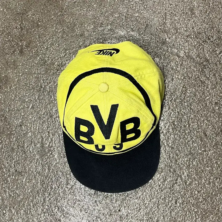 [SOLD OUT] 90s 나이키 도르트문트 볼캡