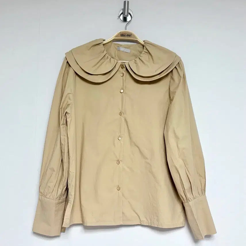 [BUNJANG] Beige Big Collar Blouse Puff Sleeve Shirt / 새상품) 베이지 빅카라 블라우스 퍼프 셔츠 카라 디테일
