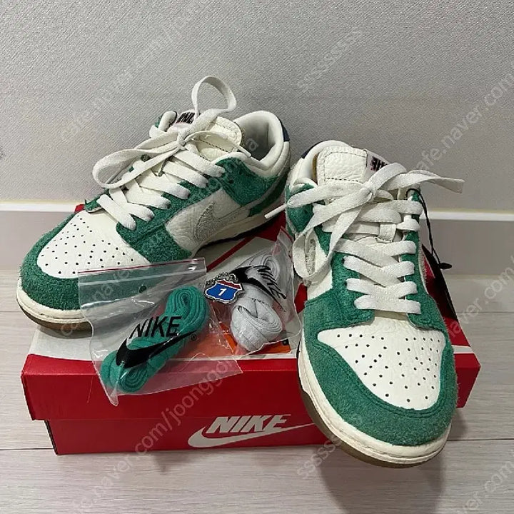 [BUNJANG] Nike Kasina Dunk Low Roadsign Neptune Green Sneakers / 나이키 카시나 덩크로우 로드사인 녭툰그린 230
