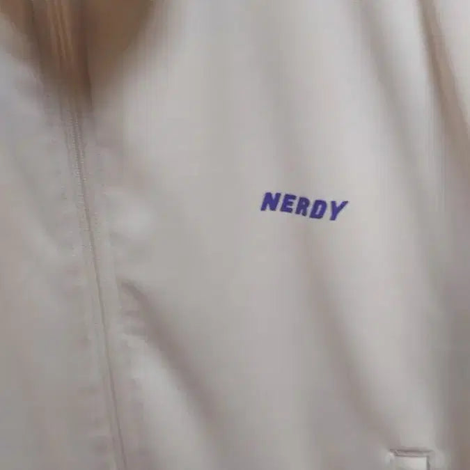 [BUNJANG] Nerdy Seoul Cream Track Top / 21년도 널디 크림 트랙탑 seoul