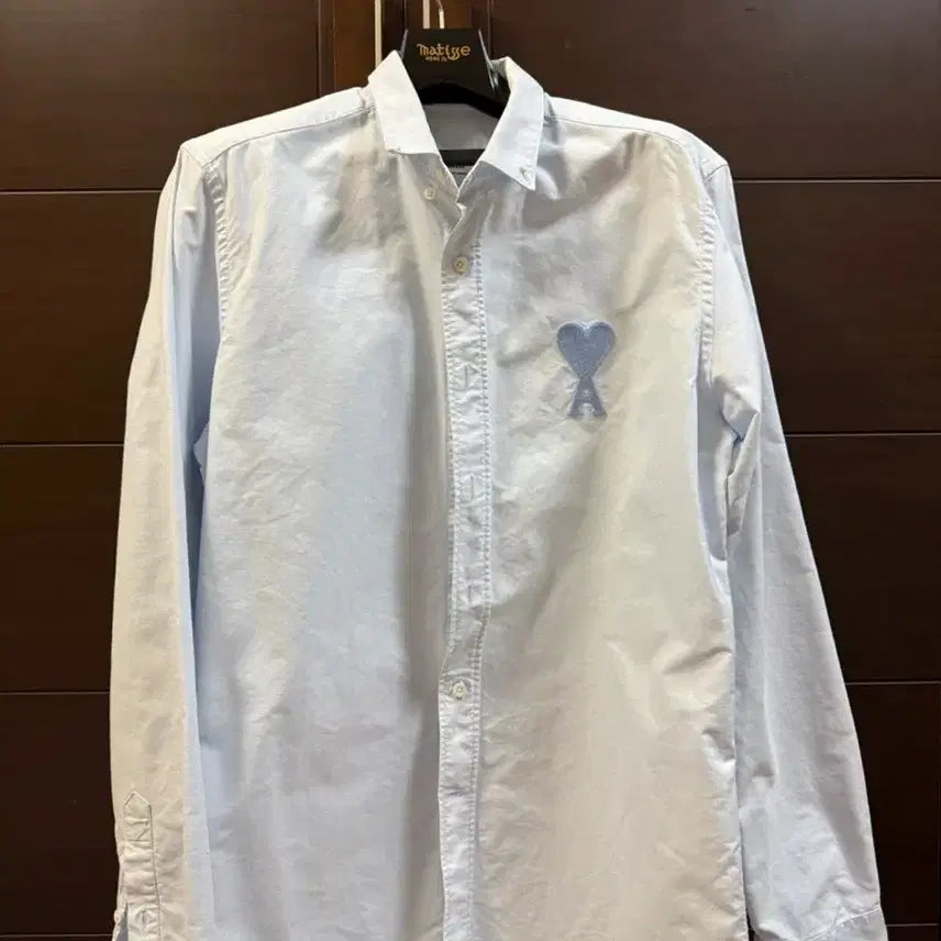 [BUNJANG] AMI Tone-on-Tone Heart Logo Shirt / [새상품급/급쳐] 아미 톤온톤 하트로고 셔츠