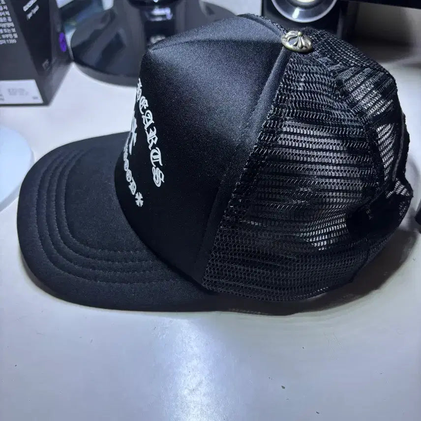 [BUNJANG] Chrome Hearts King Taco Front Mesh Trucker Hat / 크롬하츠 킹 타코 폼 프론트 메쉬 트러커햇