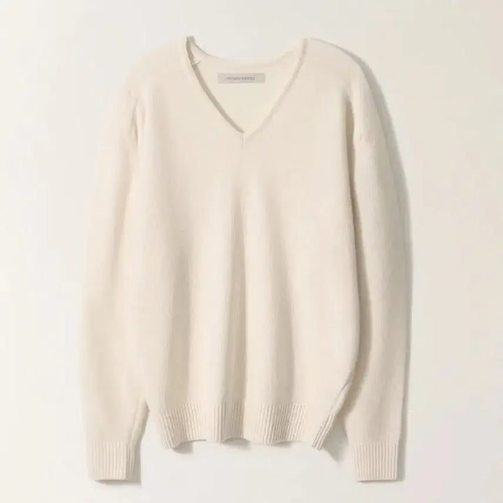 [SOLD OUT] 낫띵리튼 carna v-neck pullover