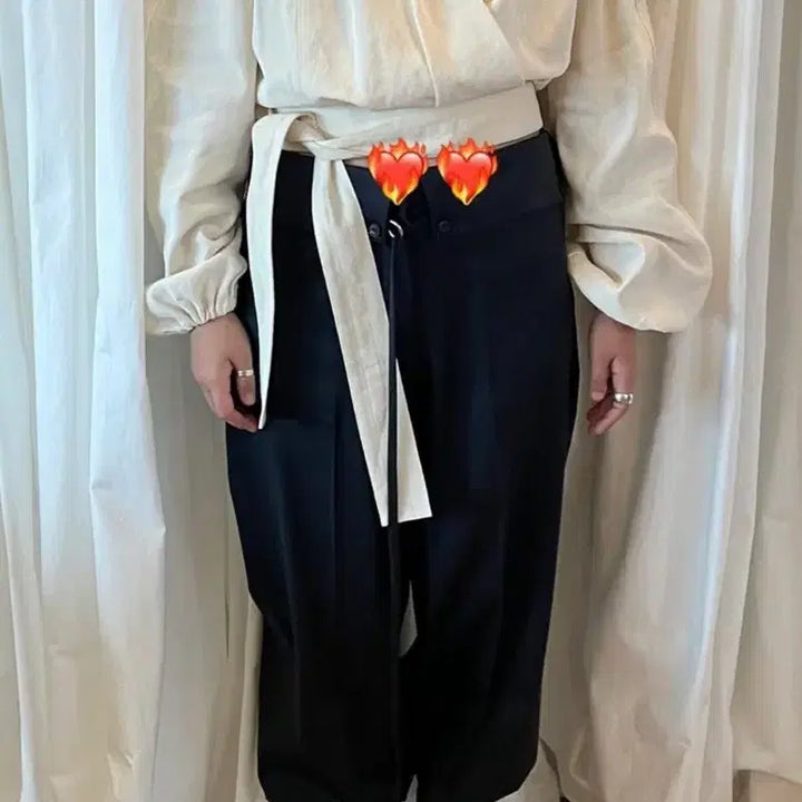 [BUNJANG] 에토스 WAIST STRAP BLOUSE / 에토스 WAIST STRAP BLOUSE