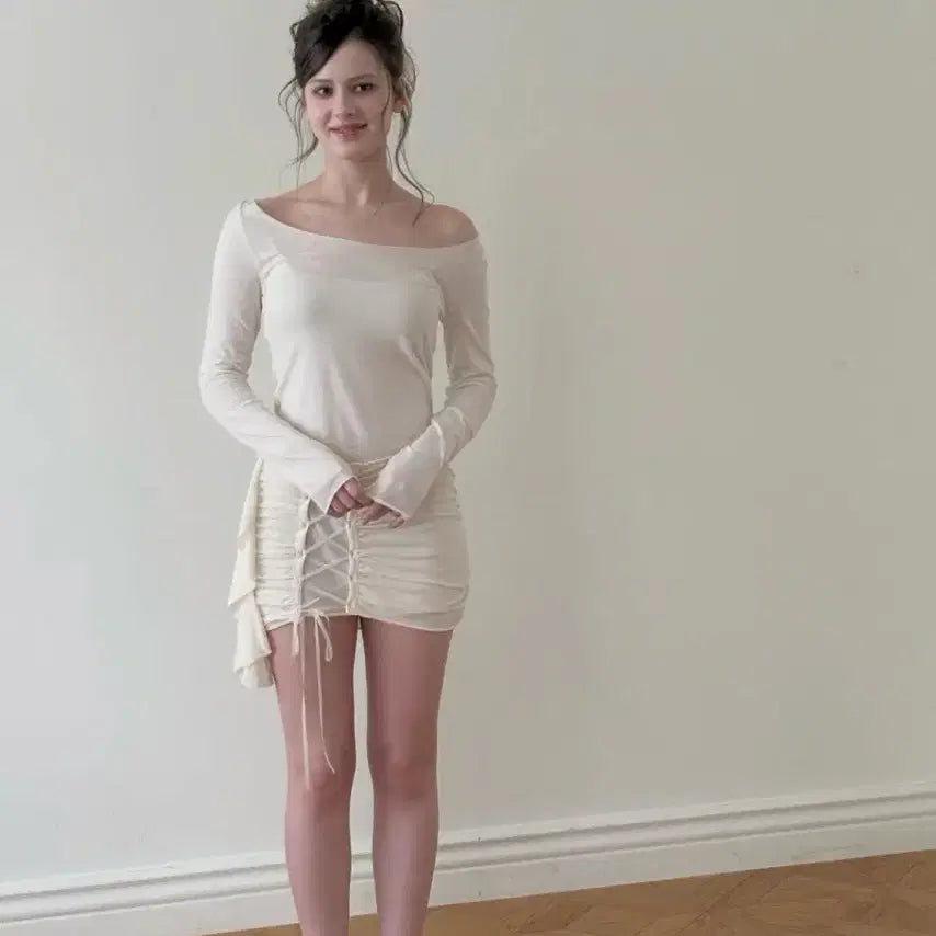 [SOLD OUT] (오늘까지)새상품 벨리아르 베라 코르셋 드레스 크림 vera dress
