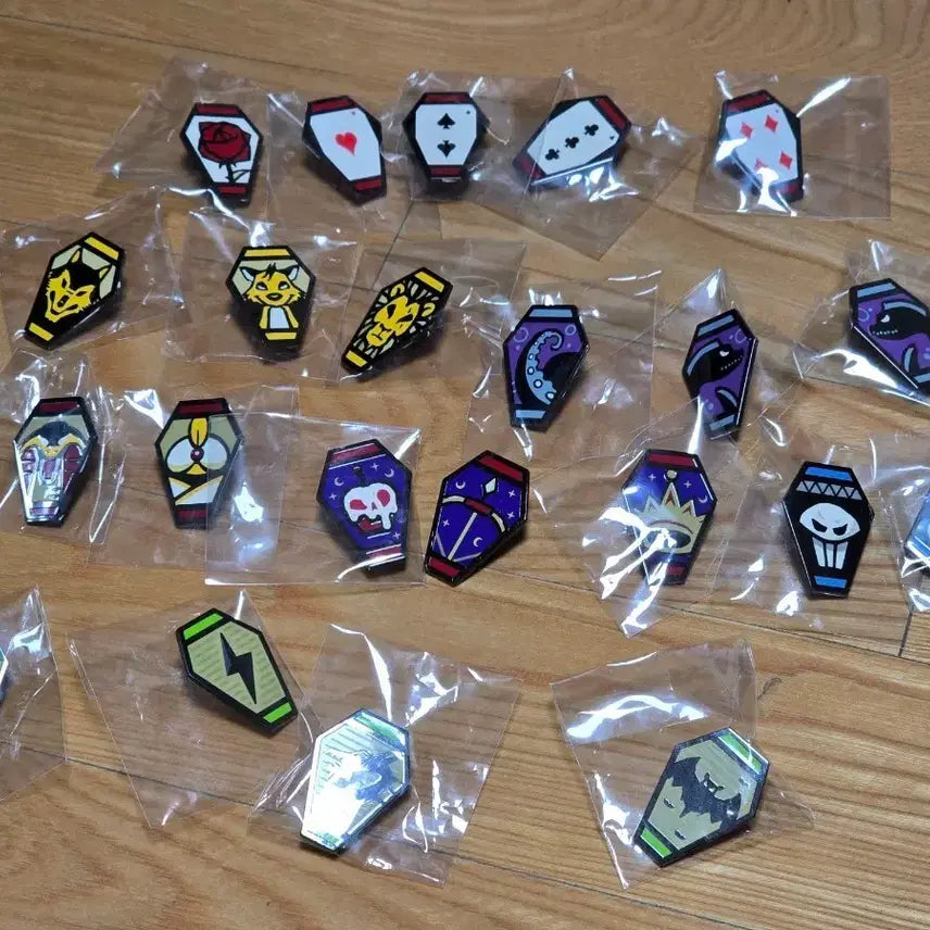 [BUNJANG] Twisted Wonderland All Characters Metal Pin Button Bundle Set / 트위스테 올캐러 메탈핀버튼 판매합니다