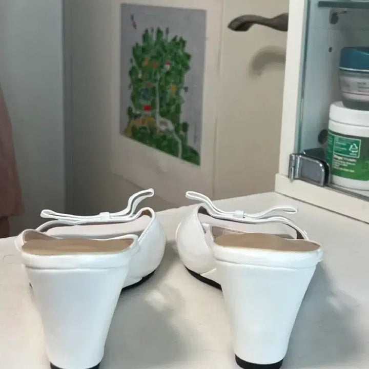 [BUNJANG] 화이트 리본 웨지힐 250mm / 화이트 리본 웨지힐 250mm
