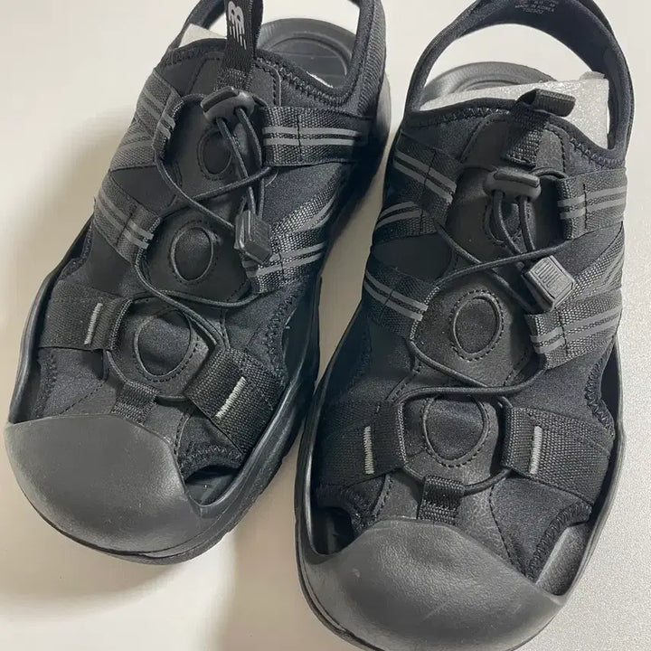 [BUNJANG] New Balance Cob Cave 260mm Sneakers / 뉴발란스 코브 샌들 260mm
