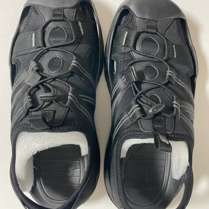[BUNJANG] New Balance Cob Cave 260mm Sneakers / 뉴발란스 코브 샌들 260mm