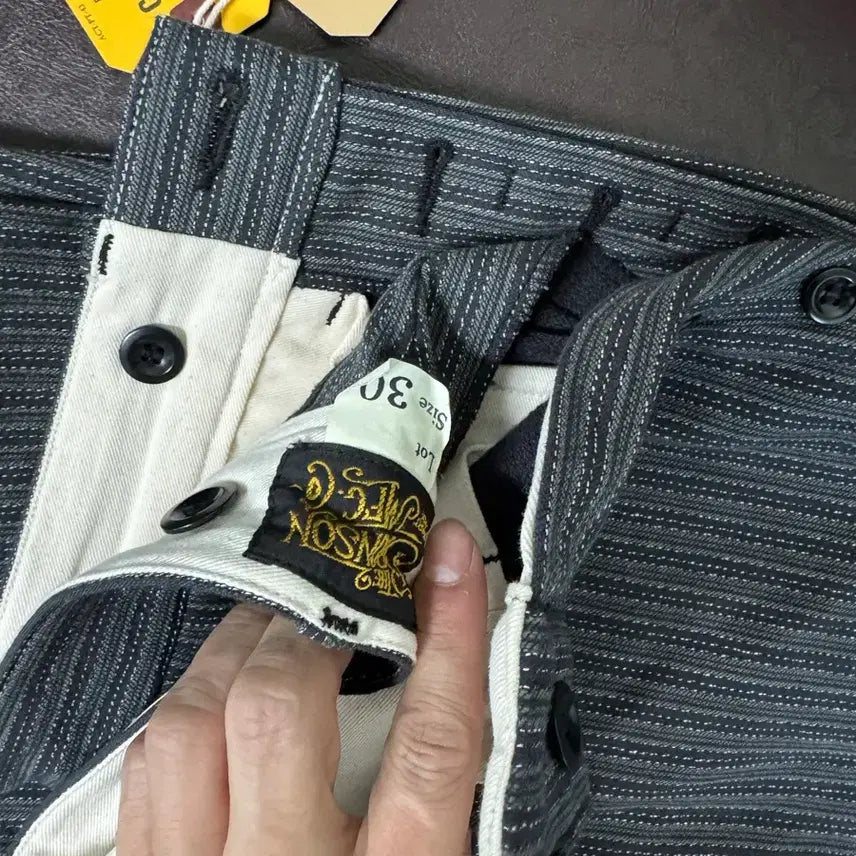 [BUNJANG] Bronson Striped Pants 30 Size / 브론슨 스트라이프 팬츠 30사이즈
