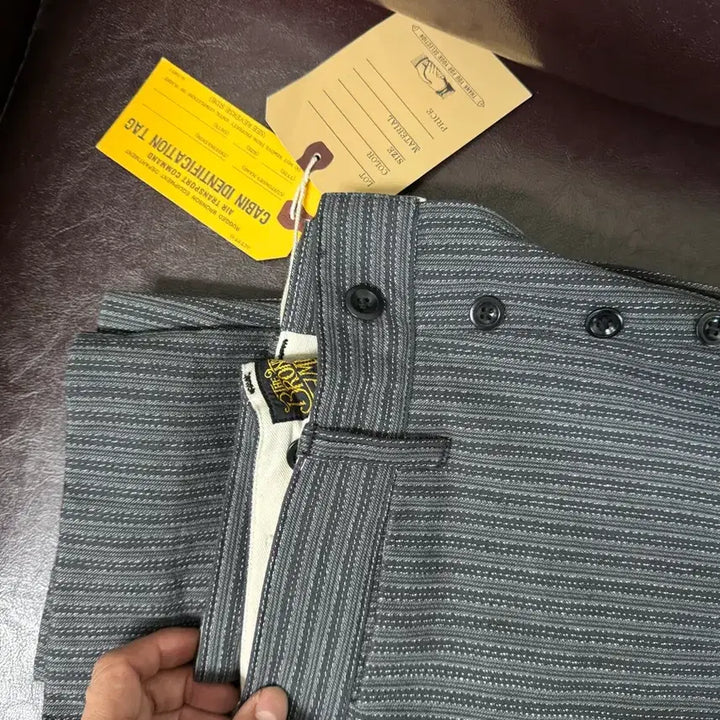 [BUNJANG] Bronson Striped Pants 30 Size / 브론슨 스트라이프 팬츠 30사이즈