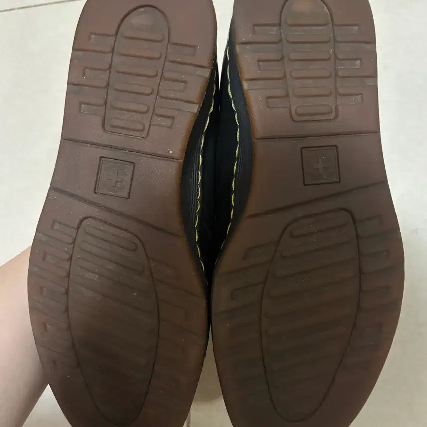[SOLD OUT] (250-260) 닥터마틴 카벤디쉬 UK6