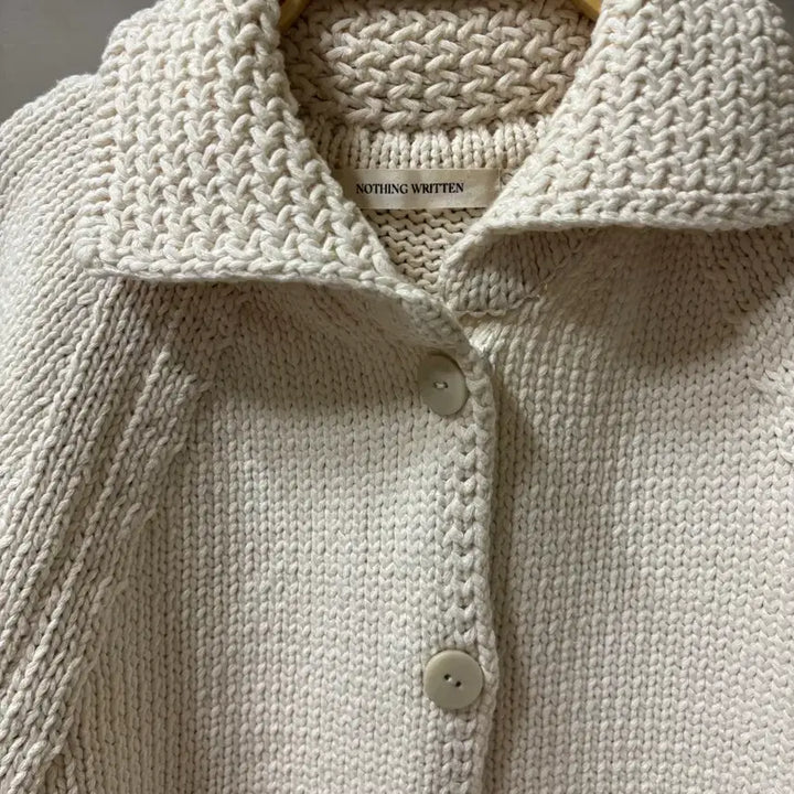 [SOLD OUT] 낫띵리튼 루 가디건