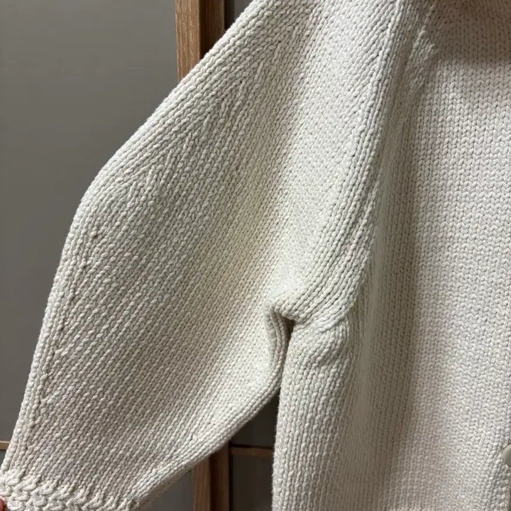 [SOLD OUT] 낫띵리튼 루 가디건