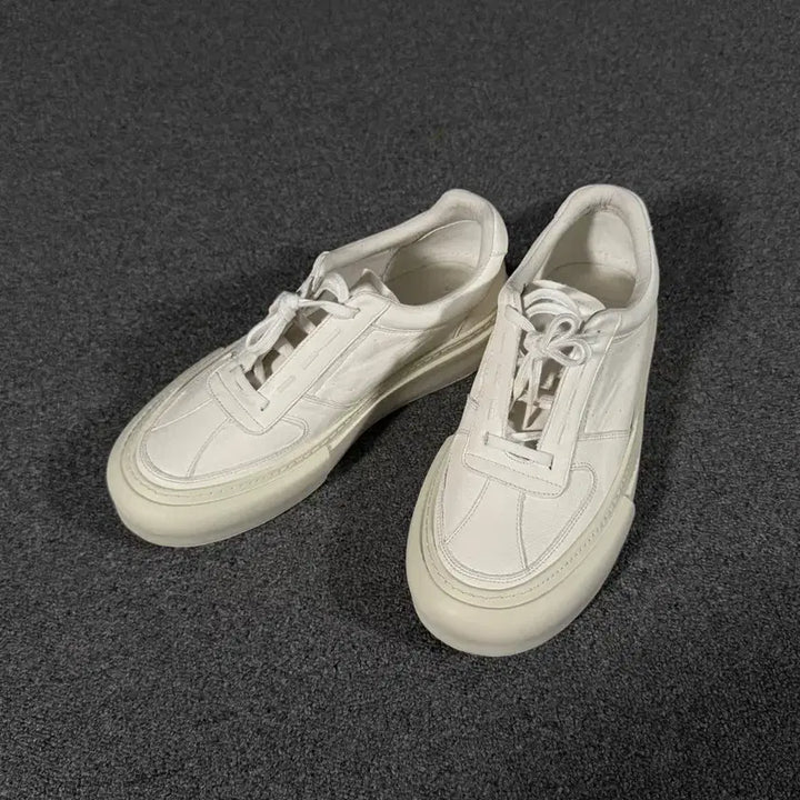 [BUNJANG] VATOZ White Sneakers 270 (New) / 바토즈 화이트 스니커즈 270 (새상품)