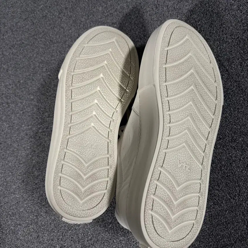 [BUNJANG] VATOZ White Sneakers 270 (New) / 바토즈 화이트 스니커즈 270 (새상품)