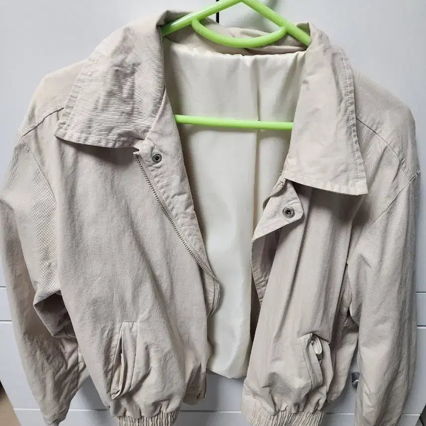 [BUNJANG] Basic Beige Oversized Blouson Jacket / 카라 집업 오버핏 블루종 점퍼