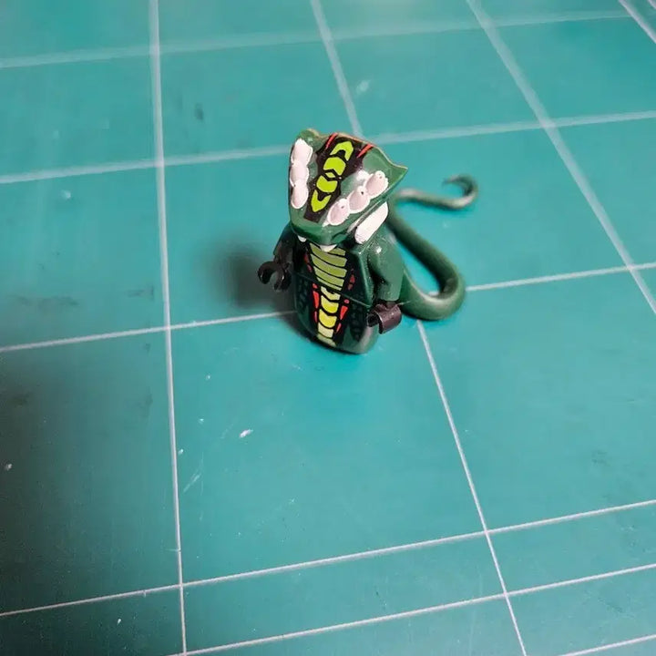 [BUNJANG] Ninjago Snake Figure / 닌자고 뱀 피규어