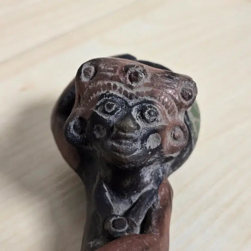 [BUNJANG] Colombian Clay Pipe Human Figural Sculpture / Columbian 점토 파이프