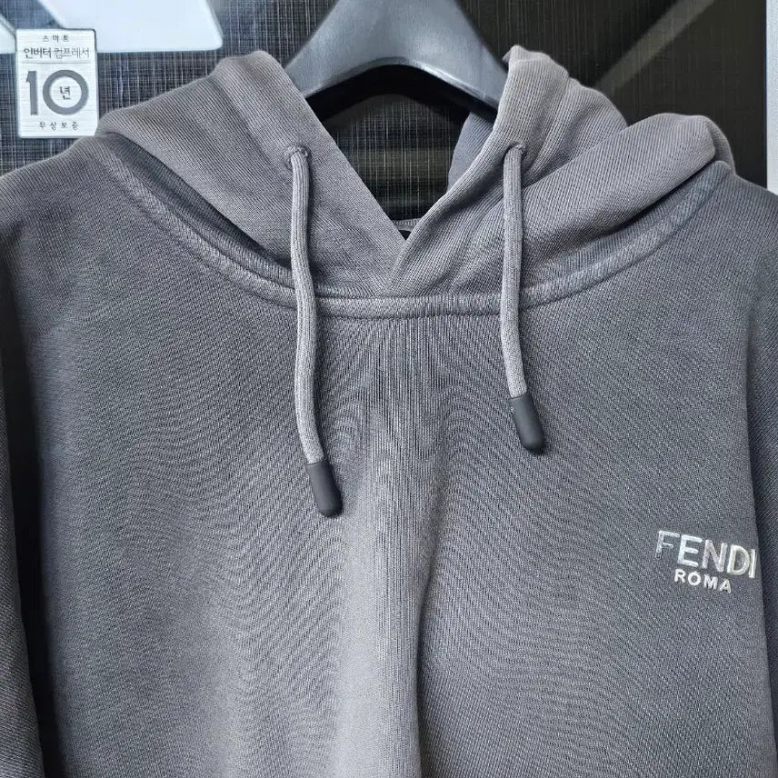 [SOLD OUT] 펜디 남성 후드티셔츠