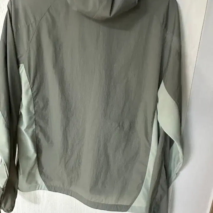 [BUNJANG] Khaki Windbreaker Jacket / 바람막이 자켓