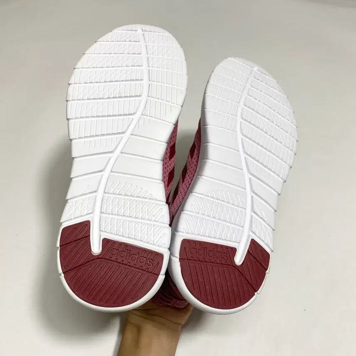 [SOLD OUT] 새상품 아디다스 런닝화 235