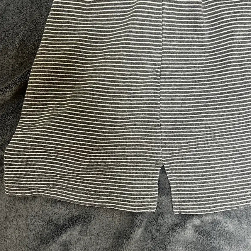 [BUNJANG] Charcoal &amp; White Stripe 7/10 Sleeve T-Shirt / 챠콜&amp;화이트 스트라이프 7부티셔츠